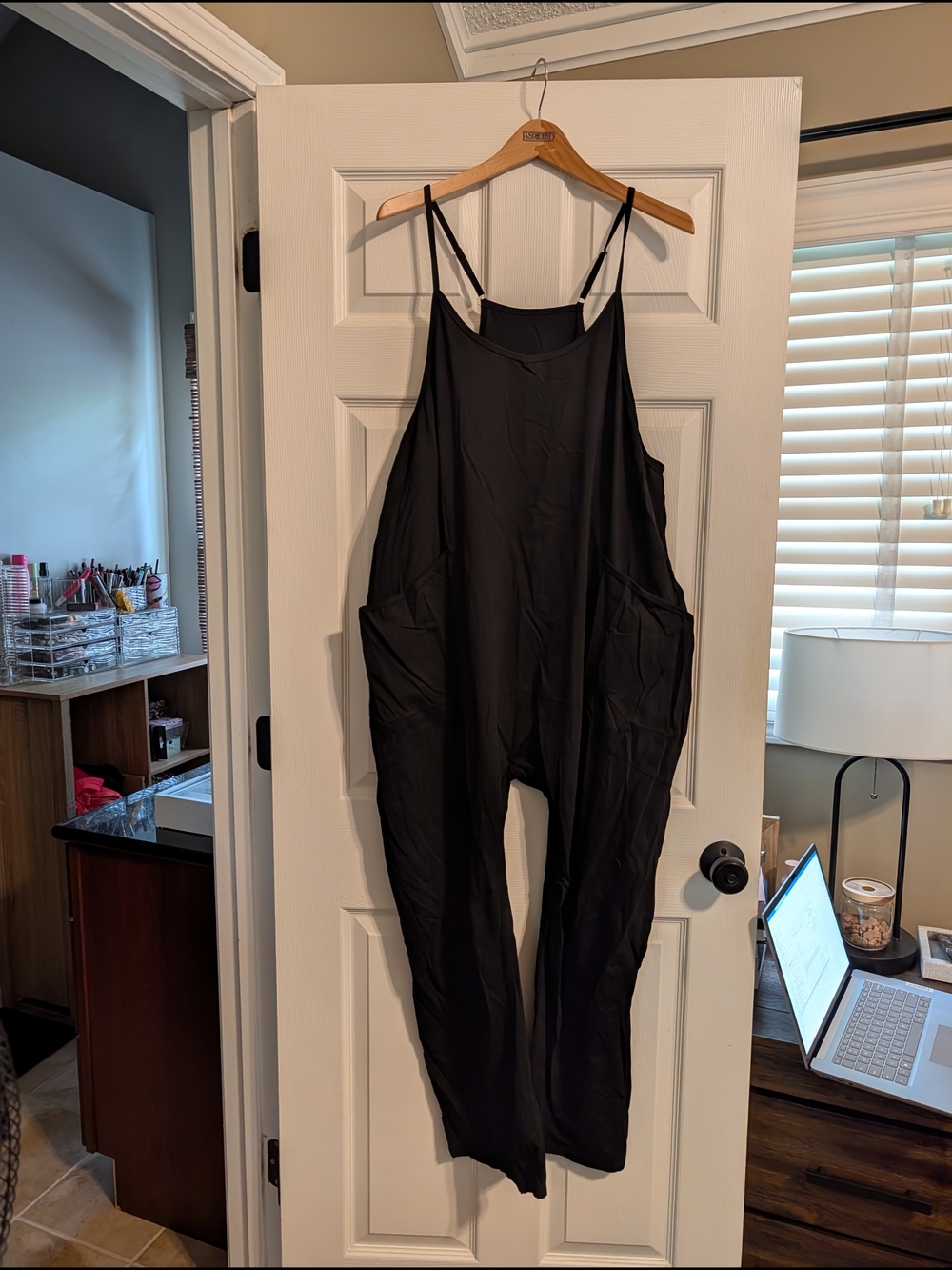 Women’s Black Relaxed Jumpsuit with Pockets Size XXL